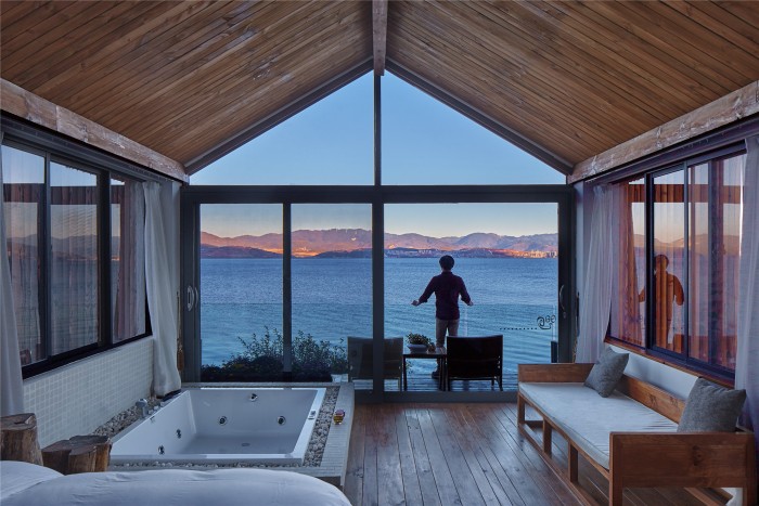 慢屋·攬清,慢屋·攬清酒店設計,大理慢屋·攬清酒店,IDO元象建築,元象建築設計,Init Design Office,MUNWOOD LAKESIDE