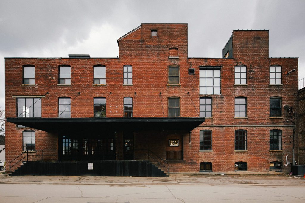 聯合辦公空間,多倫多辦公室設計,工業風辦公室,辦公空間