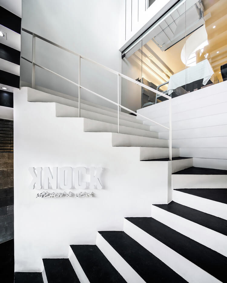 商業空間,曼穀Knock Kitchen & Kicks,複合空間,餐飲空間,街頭文化店