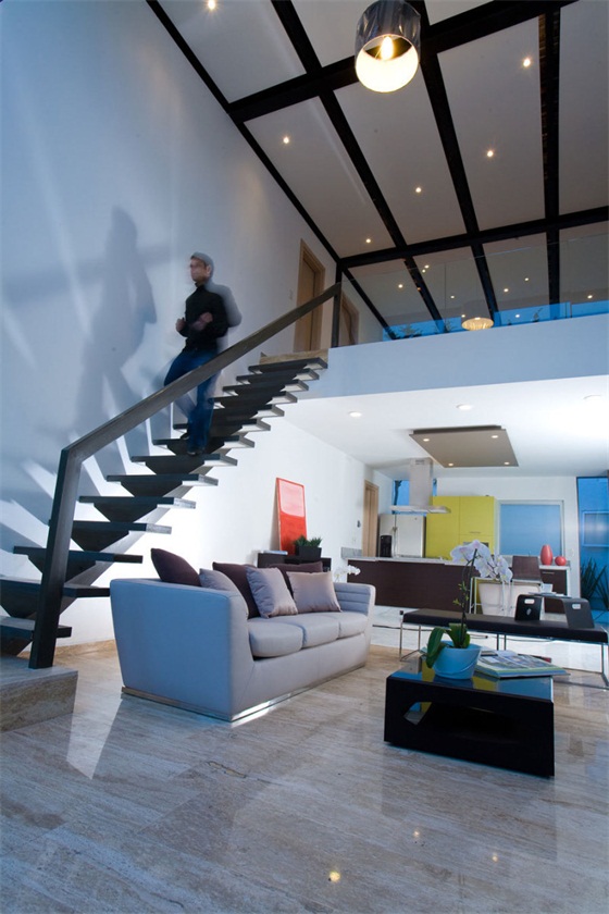 墨西哥采用雙層反射玻璃設計的Trevox 223建築改造項目 墨西哥采用雙層反射玻璃設計的Trevox 223建築改造項目