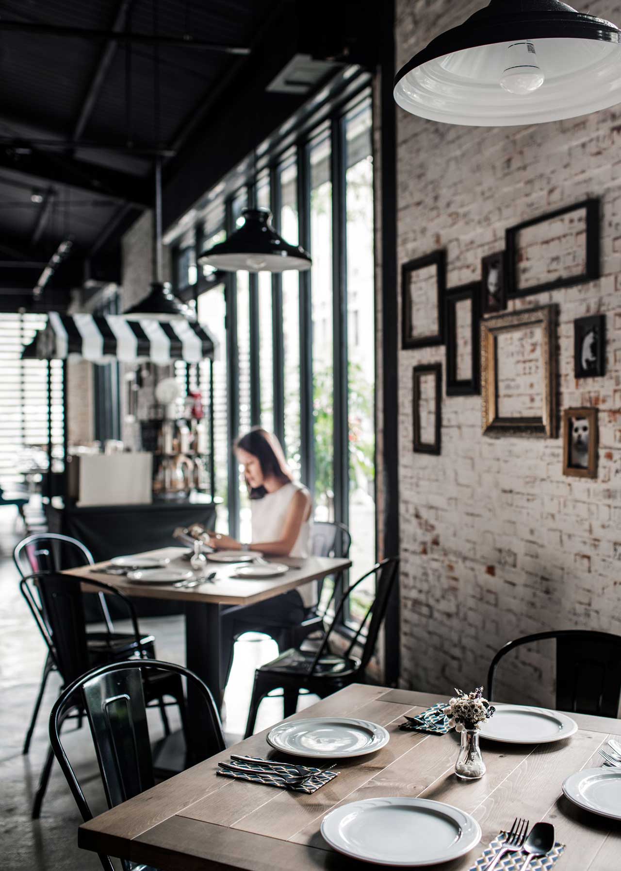台灣餐廳設計,台中Gatto Bianc咖啡館,餐飲空間,法式風格,法國工業風,