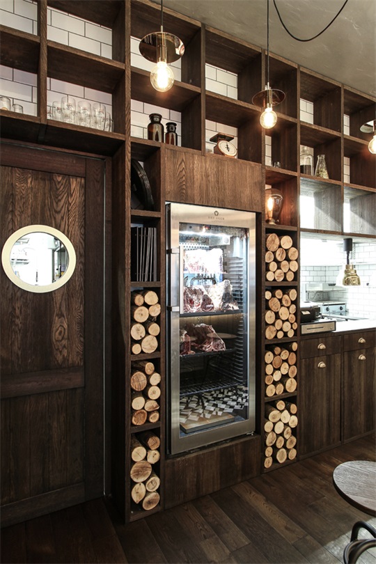 立陶宛餐飲設計,酒吧設計,餐飲空間,木質風格,國外酒吧設計,溫暖工業風