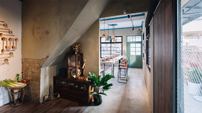火鍋店設計,商業空間,餐飲空間,工業風,建築改造