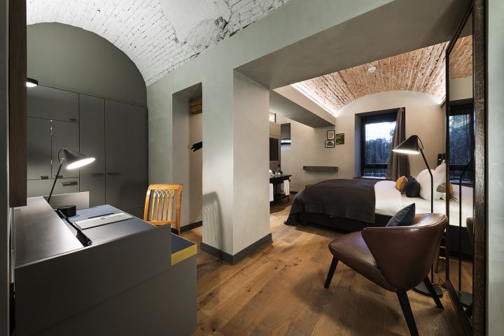 商業空間,酒店空間,建築改造,監獄改造酒店,工業風