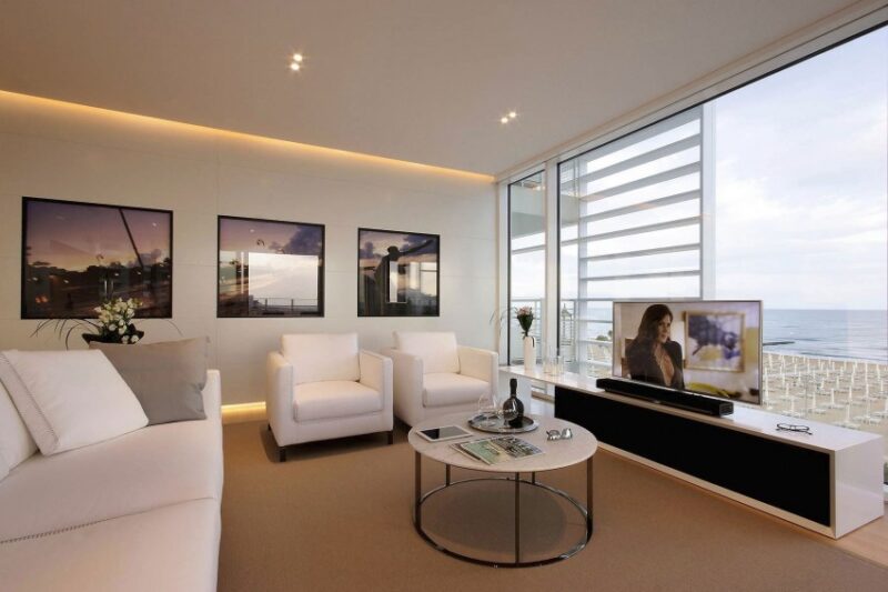 意大利現代簡約風格海濱別墅