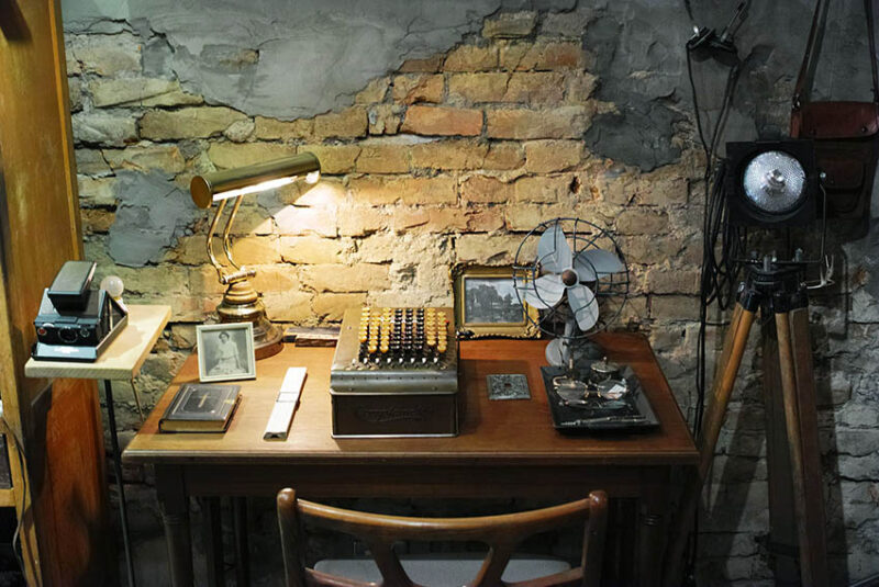 兩間LOFT飾品專賣店