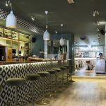 荷蘭法國風情的Toujours酒館