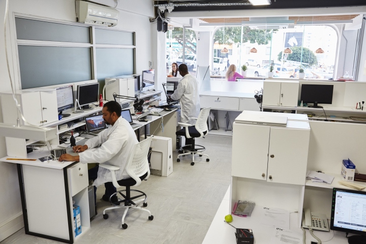 商店，零售商店，簡約清新設計的商業空間，簡約設計