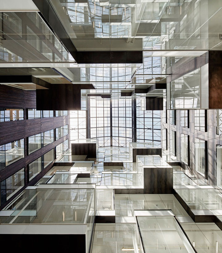 Alphabeta辦公大樓改造，LOFT風格辦公室，辦公室改造設計，創意辦公室