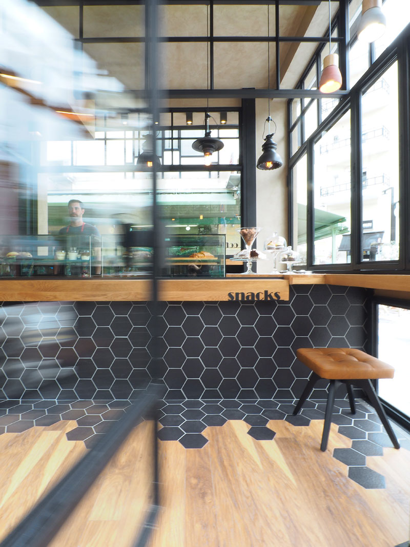 ninth cup 咖啡廳，咖啡廳設計，工業風格咖啡廳設計