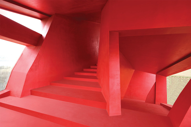 紅色建築設計,國外建築設計案例,彩色建築外立麵設計