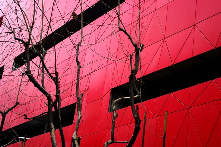 紅色建築設計,國外建築設計案例,彩色建築外立麵設計