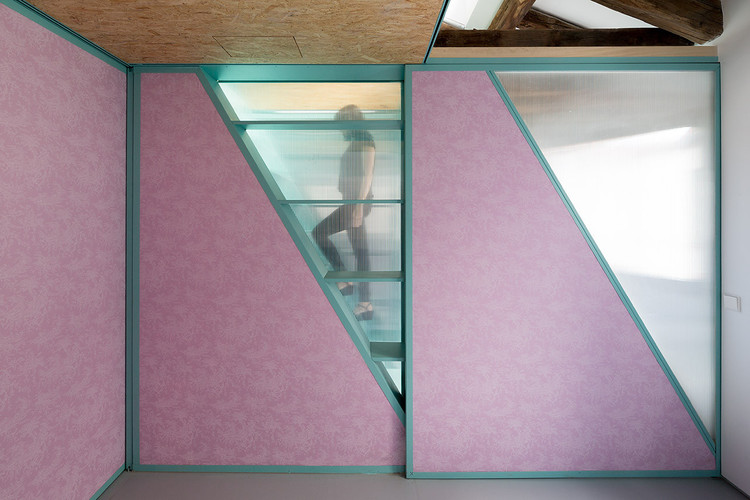 紅色建築設計,國外建築設計案例,彩色建築外立麵設計