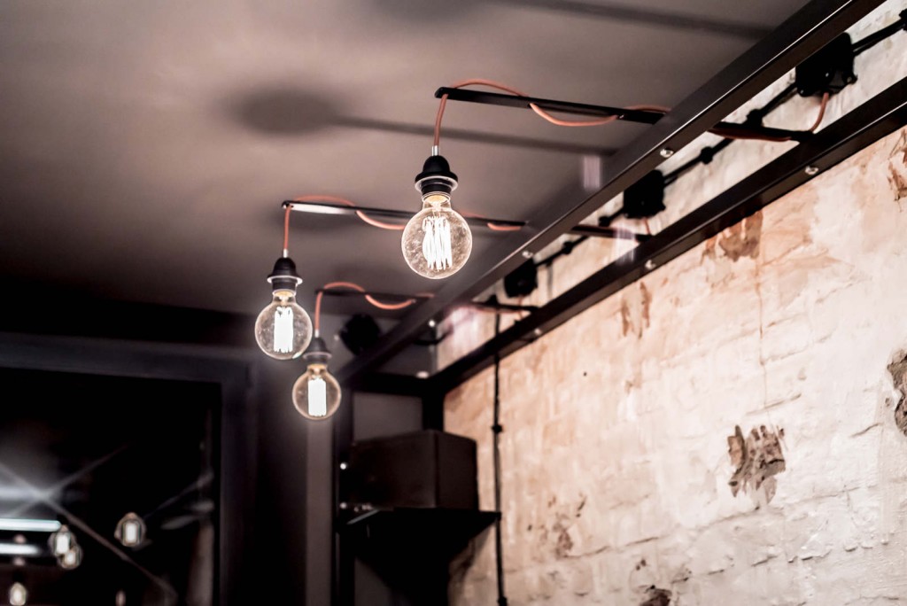 地庫改造設計,建築改造設計,國外建築廠房改造設計案例,LOFT工業風酒吧,工業風格酒吧設計