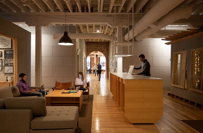 辦公空間，辦公室設計，客服中心，Airbnb