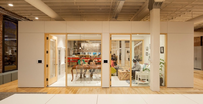 辦公空間，辦公室設計，客服中心，Airbnb