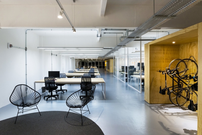 辦公空間，辦公室設計，經濟型辦公室，簡約風辦公室
