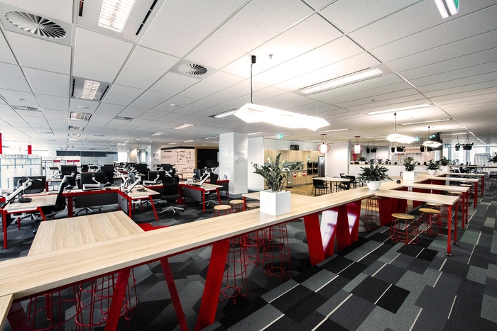 辦公空間，辦公室設計，銀行辦公室設計，現代風格辦公室