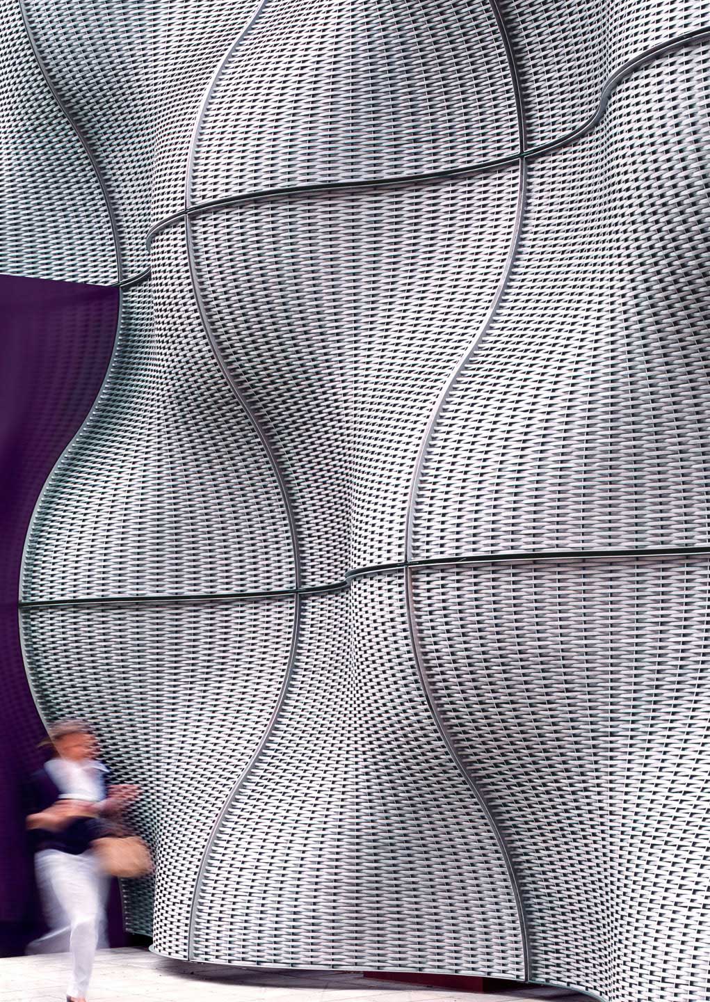 建築外牆，建築設計，包裹的建築物