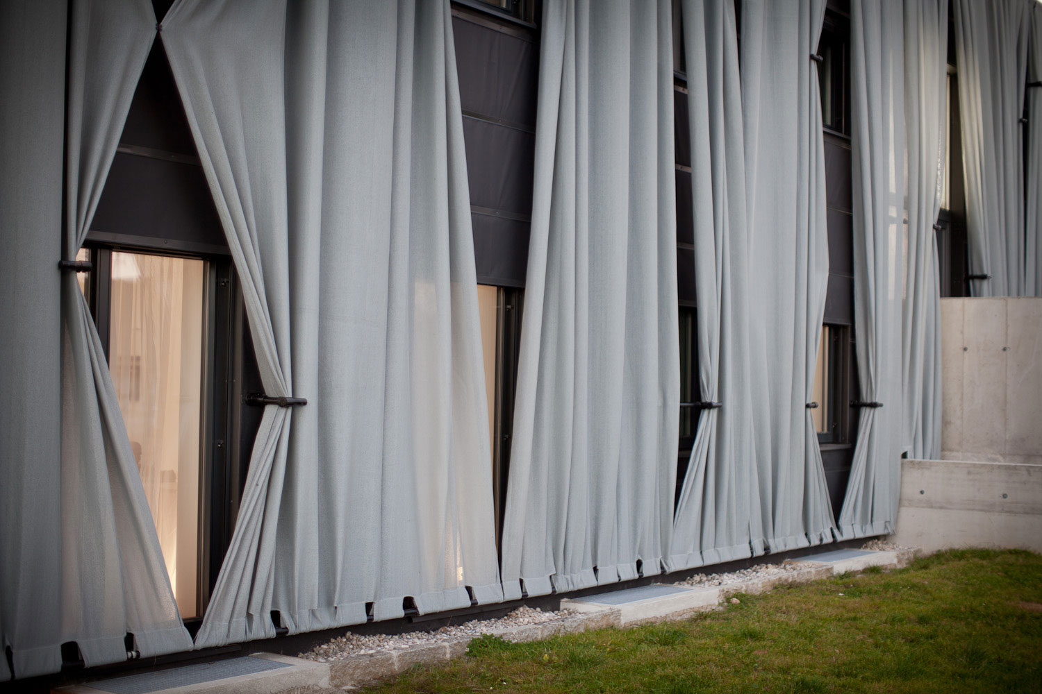 建築外牆，建築設計，包裹的建築物