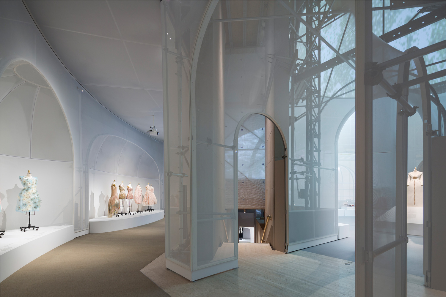 建築外牆，建築設計，包裹的建築物