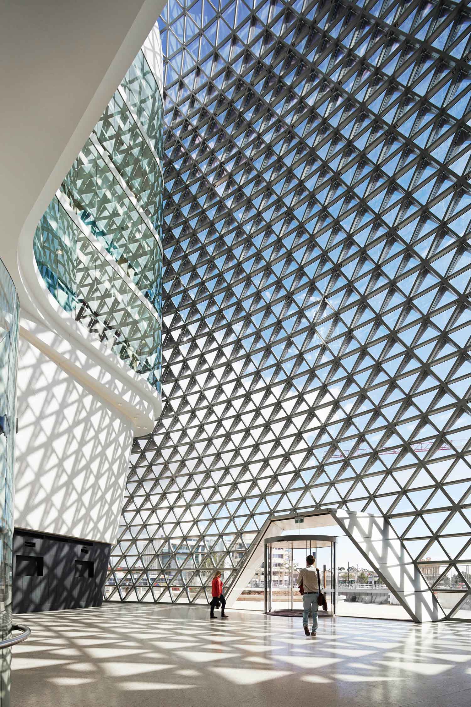 建築外牆，建築設計，包裹的建築物