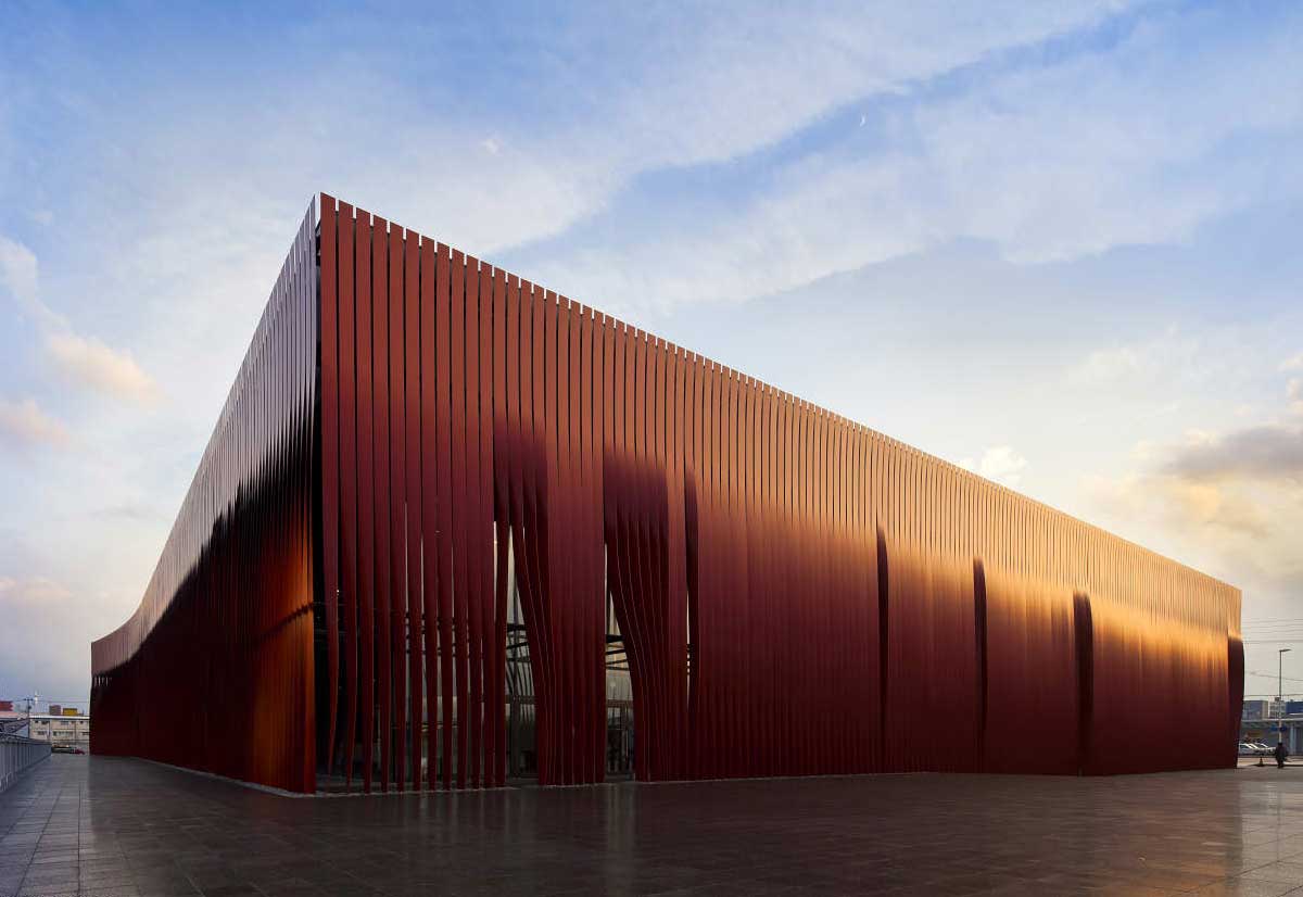 建築外牆，建築設計，包裹的建築物