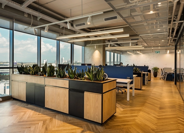 辦公空間，辦公室設計，科技公司辦公室設計，工業風辦公室，創意辦公室