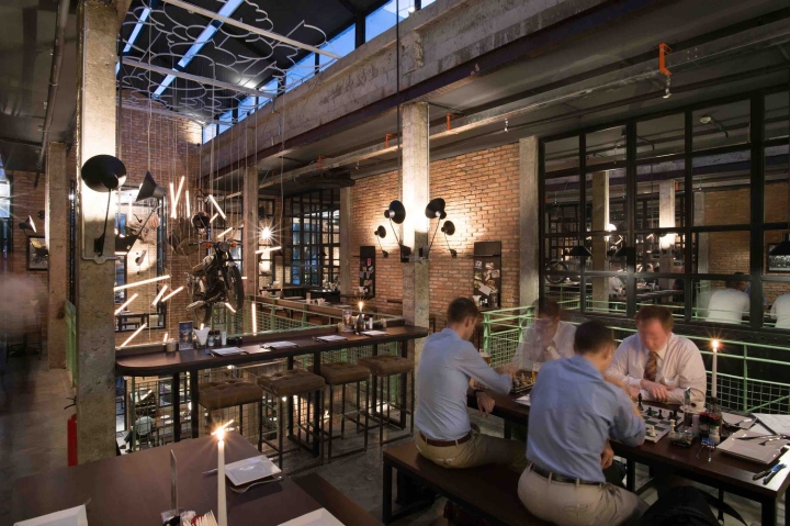 商業空間，餐飲空間，國外餐廳設計，工業風格餐廳，主題餐廳