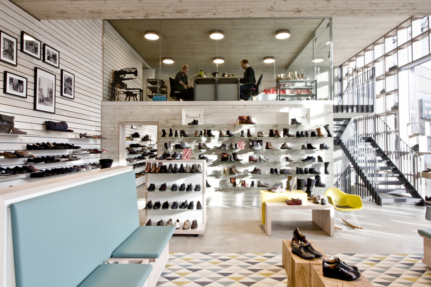 商業空間，零售店設計，鞋店設計，旗艦店設計，商品展示空間，時尚展示空間