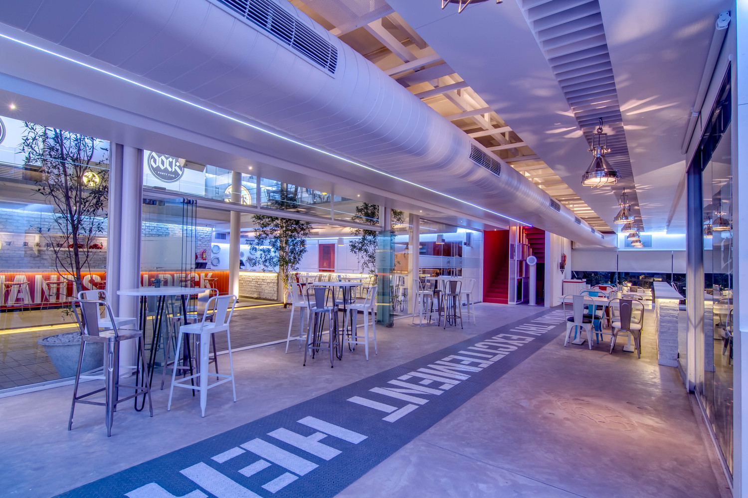 商業空間,夜總會設計,航海主題空間設計,集裝箱元素,集裝箱文化