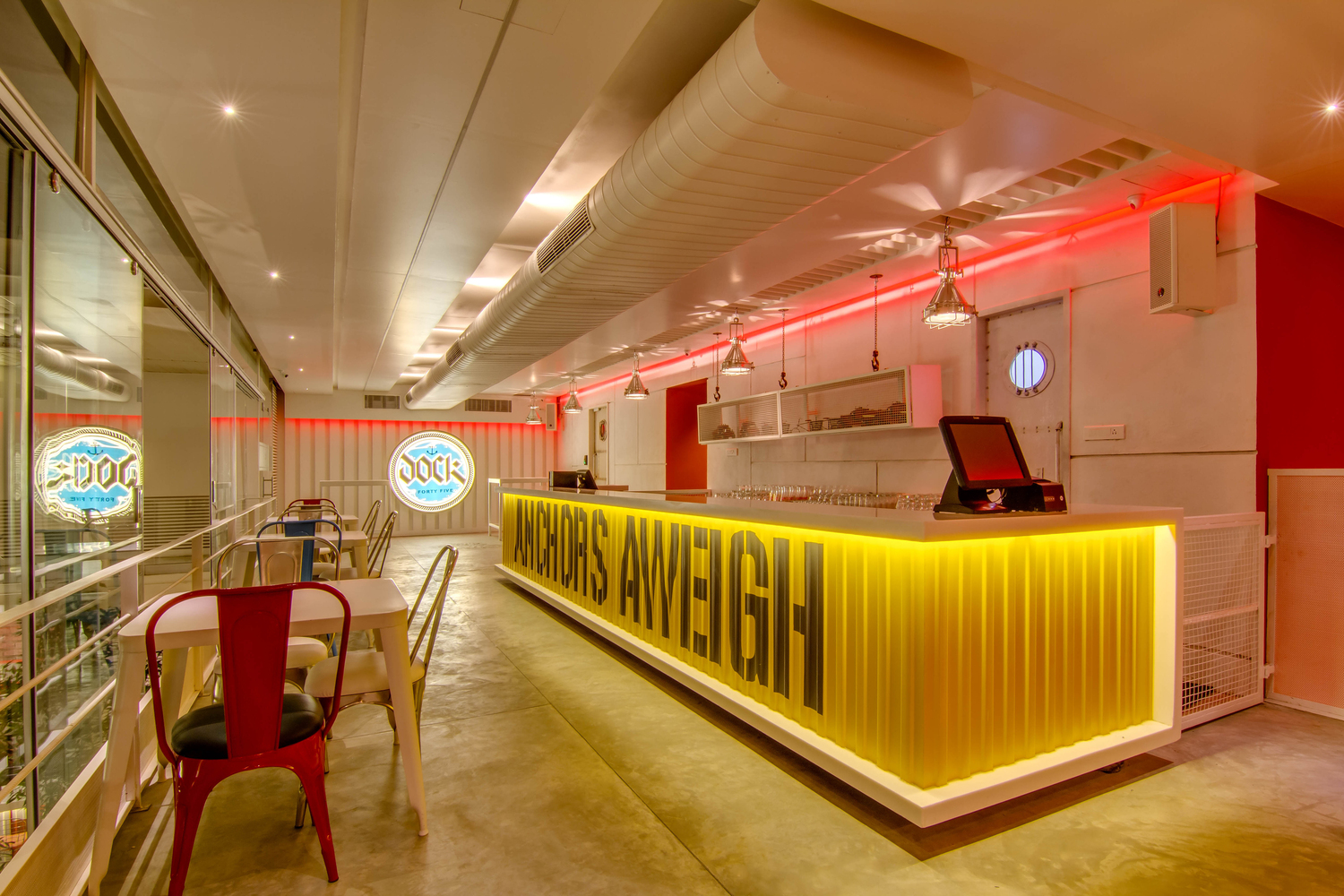 商業空間,夜總會設計,航海主題空間設計,集裝箱元素,集裝箱文化