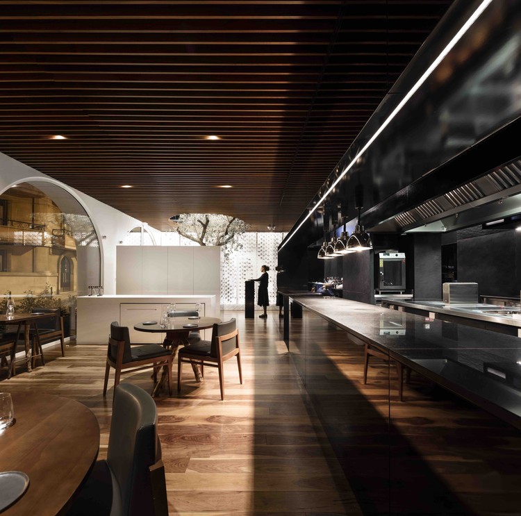 商業空間,餐飲空間,餐廳設計,國外餐廳設計,現代風格餐廳設計,建築改造