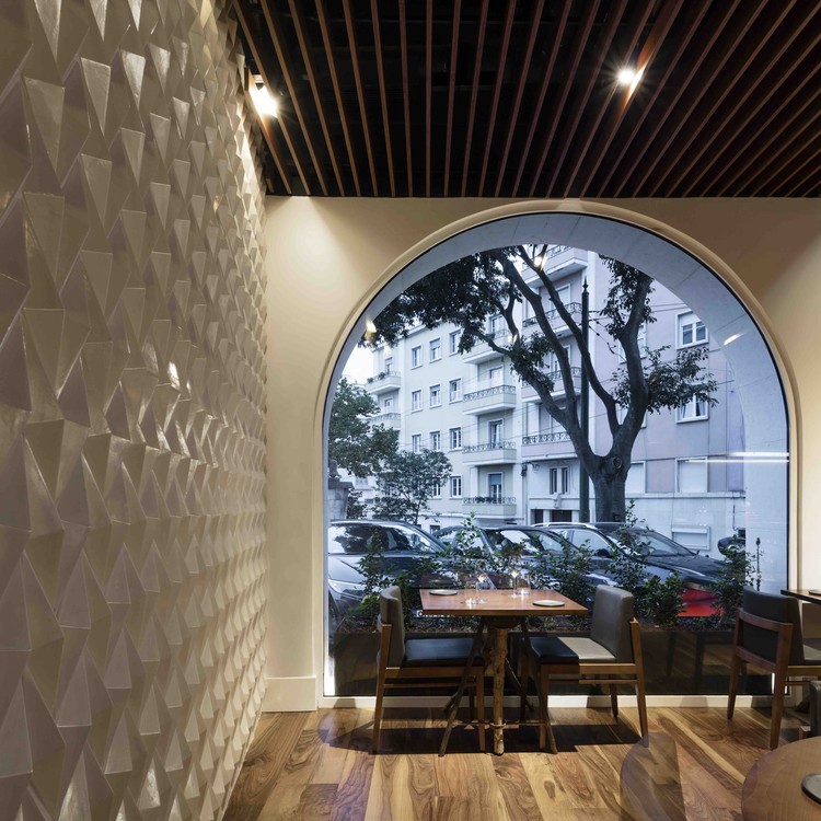 商業空間,餐飲空間,餐廳設計,國外餐廳設計,現代風格餐廳設計,建築改造