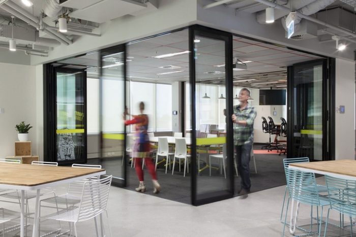 辦公空間,寵物保險管理所設計,國外辦公室設計,現代風格辦公室設計