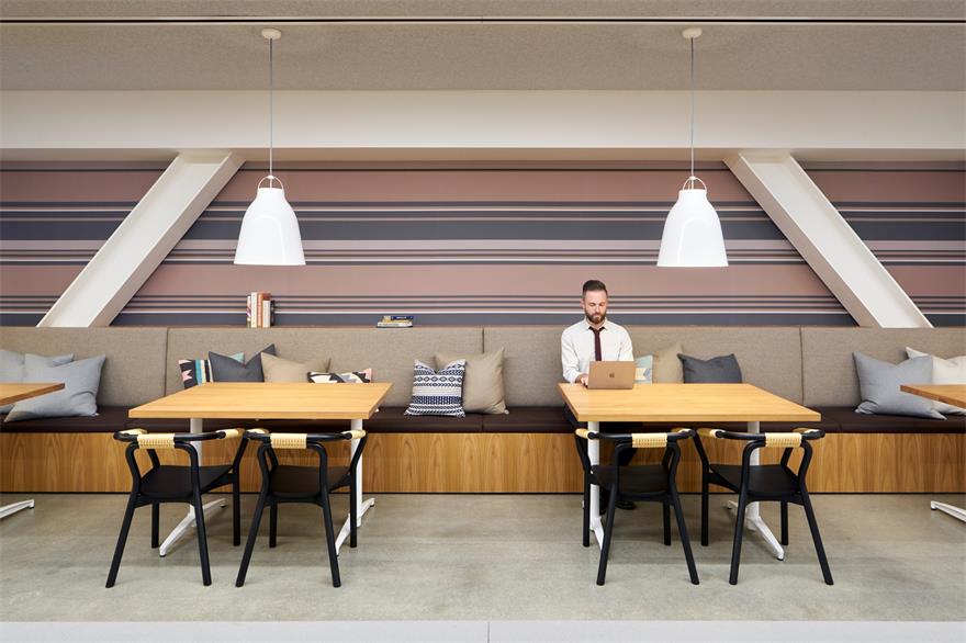 辦公空間，科技公司辦公室設計，國外辦公室設計，現代風格辦公室設計，思科辦公室