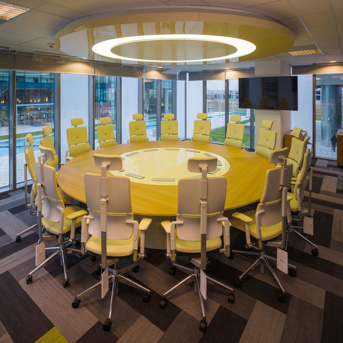 辦公空間,運輸公司辦公室設計,國外辦公室設計,現代風格辦公室設計