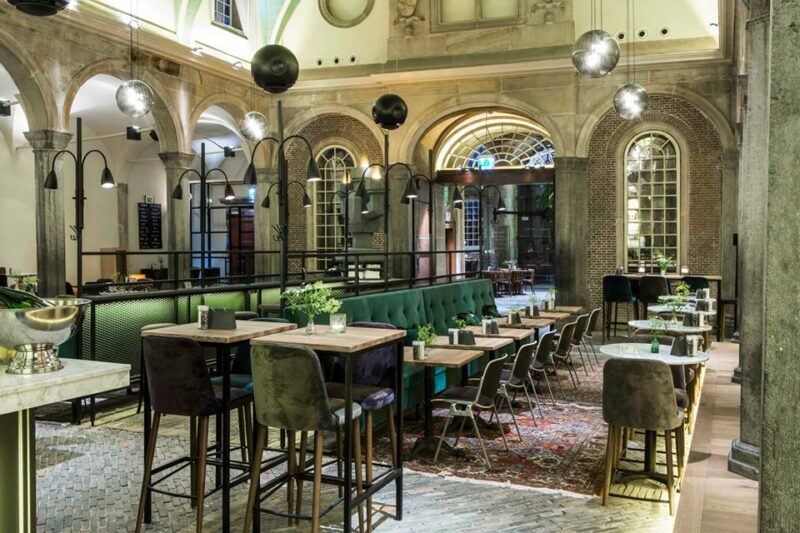 建築改造之荷蘭老市場變餐廳