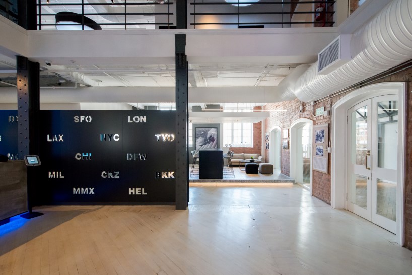 辦公空間,在線旅行社辦公室設計,現代風格辦公室,國外辦公室設計