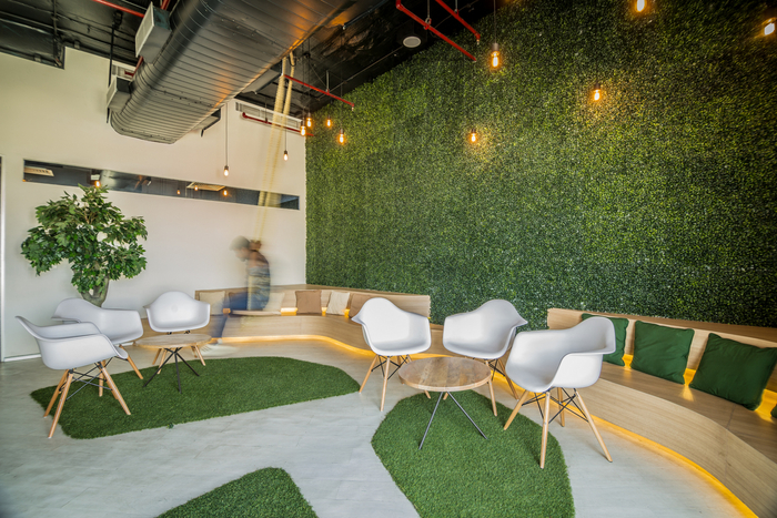 辦公空間,國外辦公室設計,辦公室設計,現代辦公室設計,日產汽車辦公設計