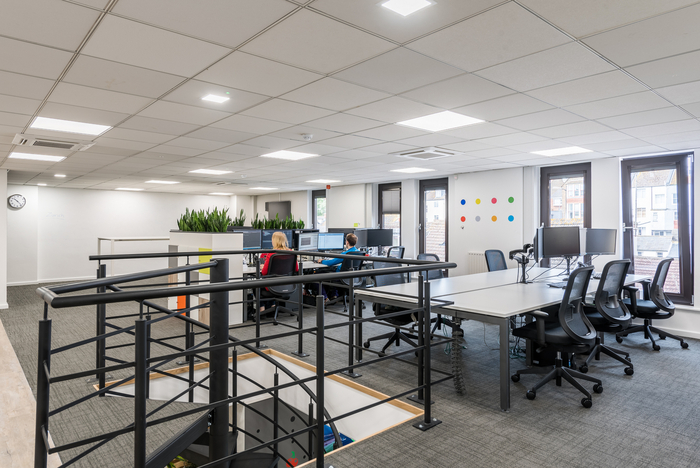 辦公空間,國外辦公室設計,辦公室設計,現代辦公室,旅遊軟件公司辦公室設計