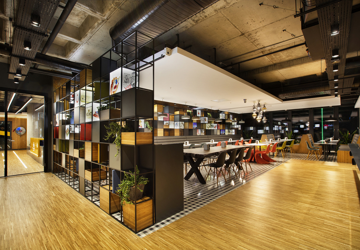 辦公空間,國外辦公室設計,辦公室設計,現代風格辦公室,煙草公司辦公室設計