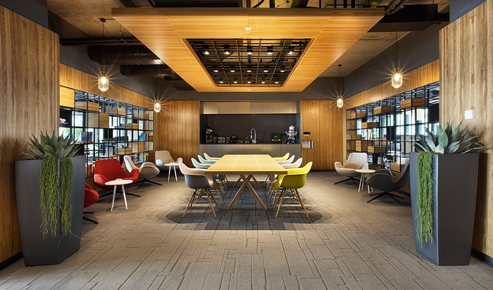 辦公空間,國外辦公室設計,辦公室設計,現代風格辦公室,煙草公司辦公室設計