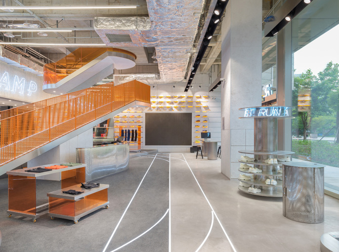 商業空間,旗艦店設計,零售空間,零售店設計