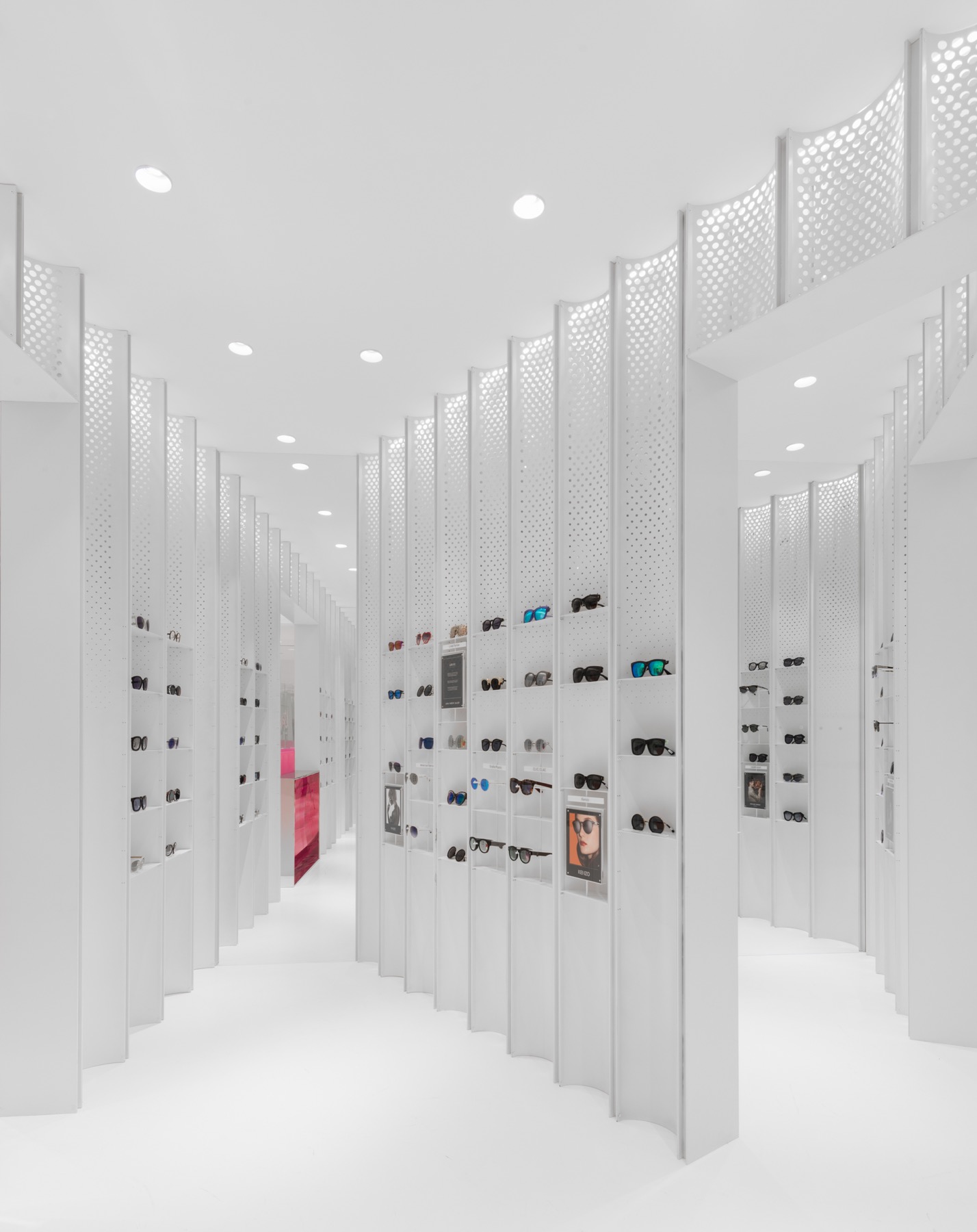 商業空間，時尚空間，眼鏡店店，零售空間，概念店設計