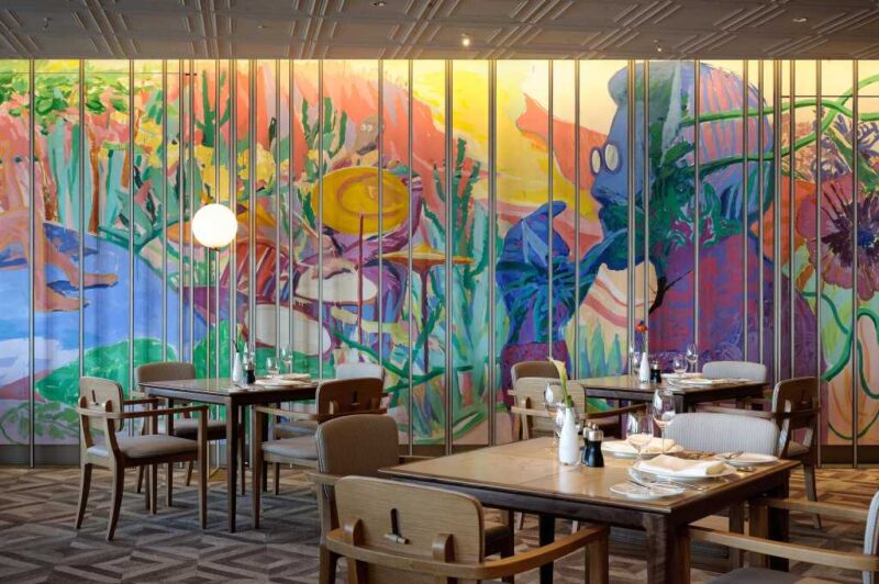 欣賞藝術家的大作—東京小山俱樂部餐廳設計