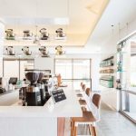 德州複古咖啡館 CRAVE：粉嫩色彩打造的懷舊滋味