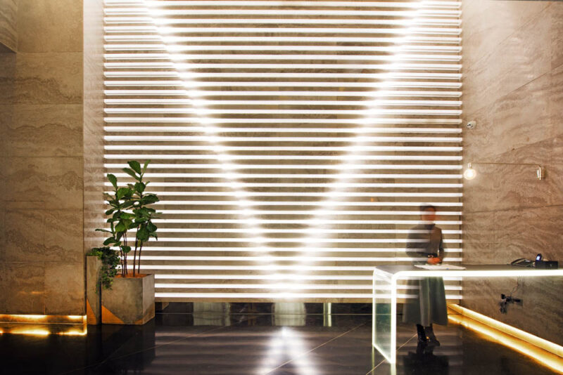 水上水下的天地-西湖邊的V+Lounge