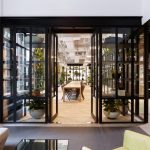 一邊是白一邊是黑，紐約數字媒體公司辦公室改造設計