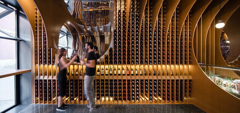 向古老的酒窖建築致敬—西班牙vinoteca villadolid酒窖設計